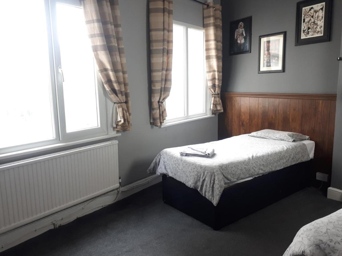 Hotel The Vines Liverpool Esterno foto