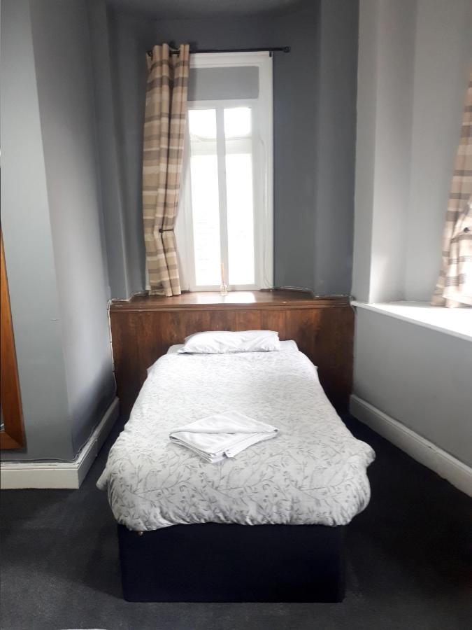 Hotel The Vines Liverpool Esterno foto